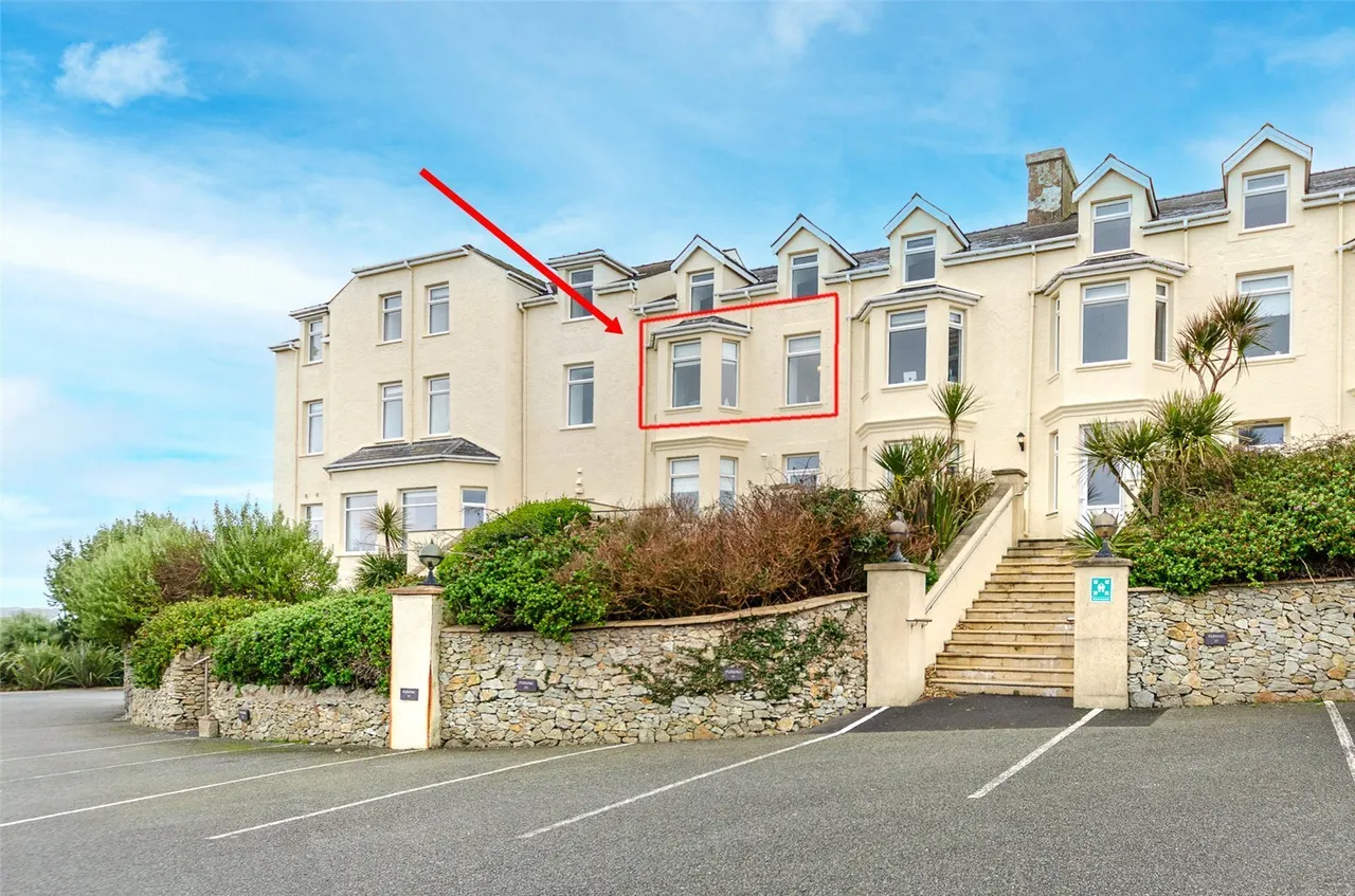 2 bed flat for sale, Lon Y Don, Trearddur Bay