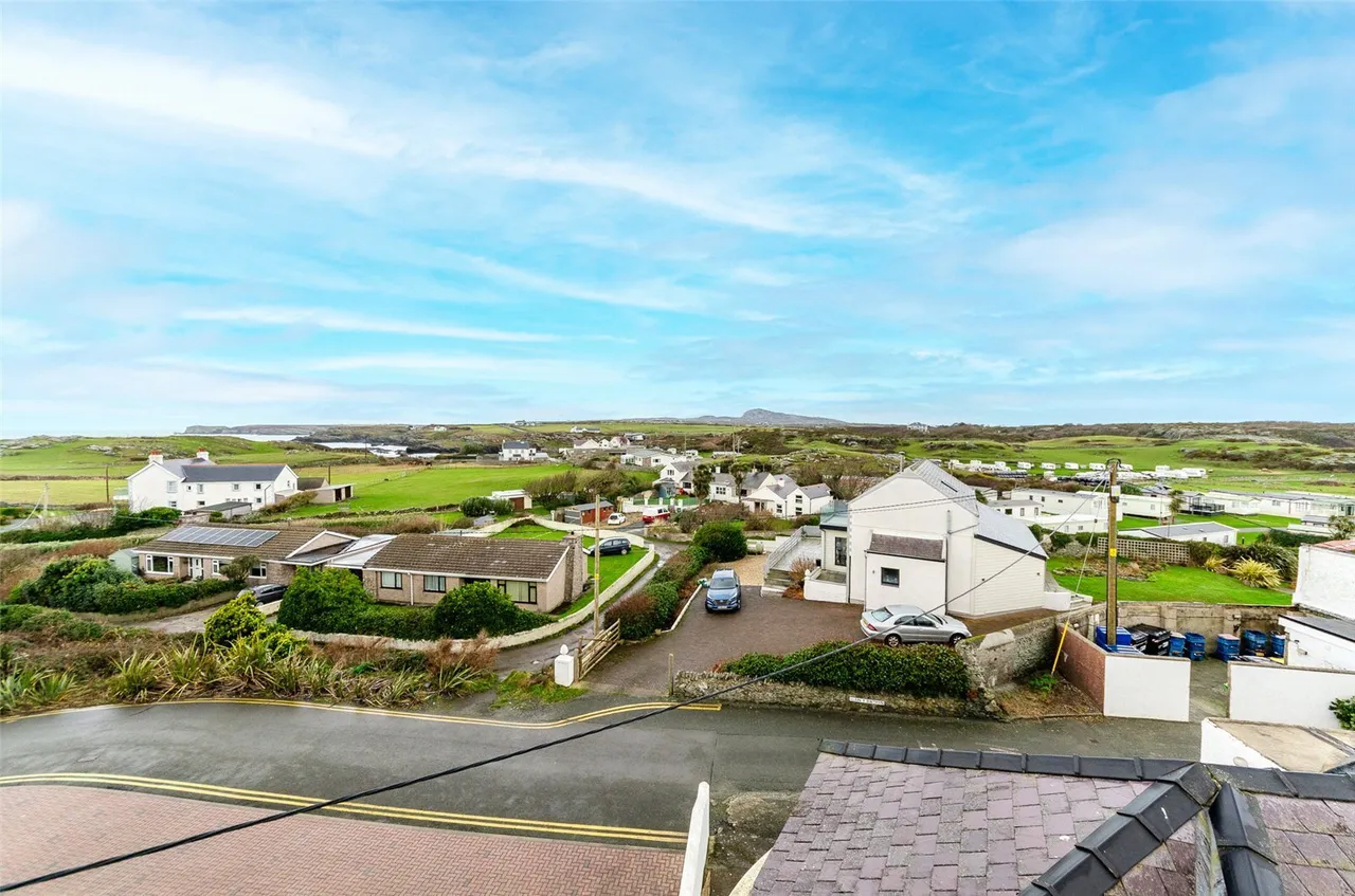 Lon Y Don, Trearddur Bay, photo 12
