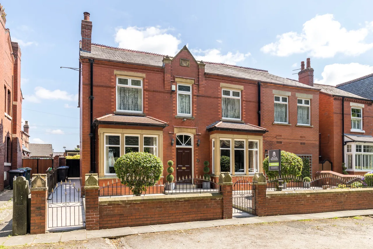 5 bed house for sale, Laurel Grove, Ashton-In-Makerfield, WN4