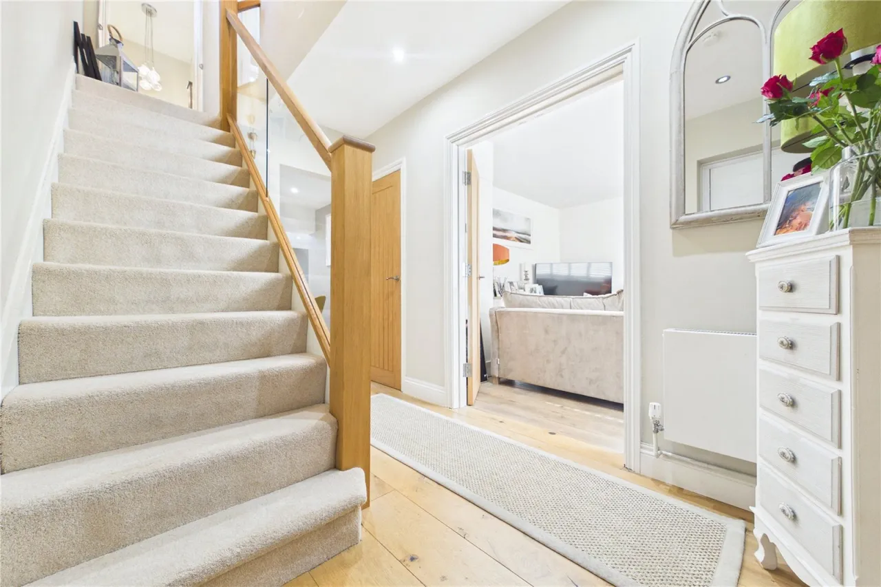 Mandeville Close, Tilehurst, RG30, photo 3