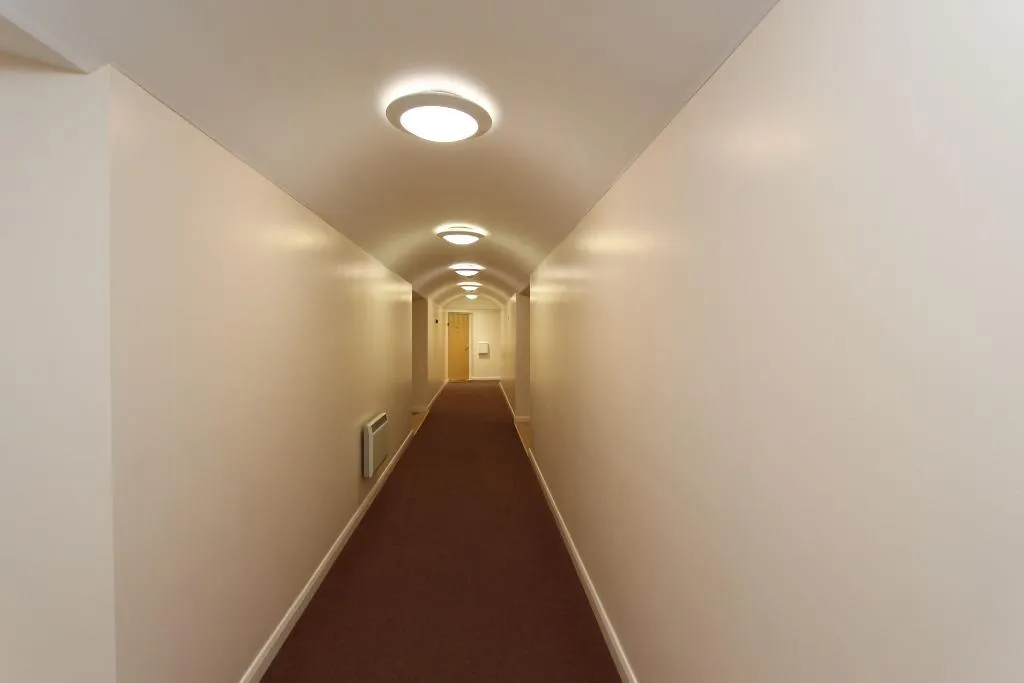 Commodore Court, Aspley, NG8, photo 7