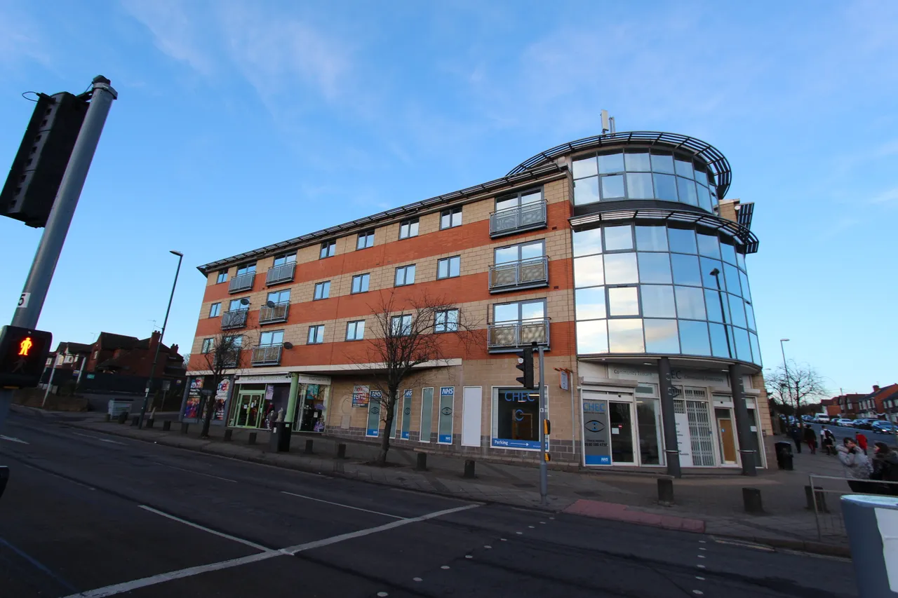 2 bed flat to rent, Commodore Court, Aspley, NG8