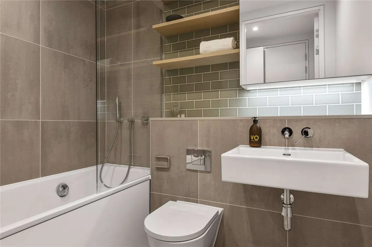 Nicholas Road, London, W11 4AY, photo 5