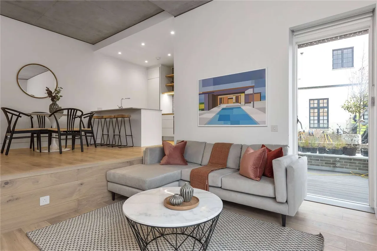 Nicholas Road, London, W11 4AY, photo 2