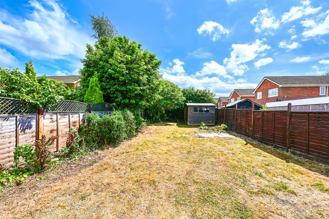 Orchard Close, Ash Vale, Guildford, Surrey, GU12 5HU, photo 5
