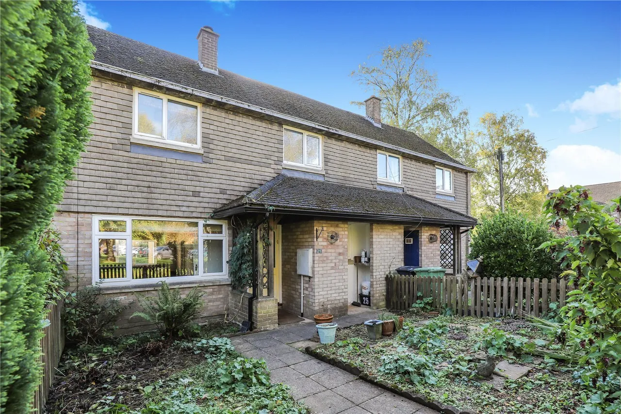 Hawker Square, Upper Rissington, GL54, photo 9