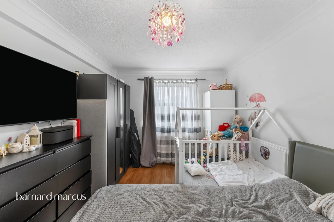Grove Road, Mitcham, CR4, photo 7