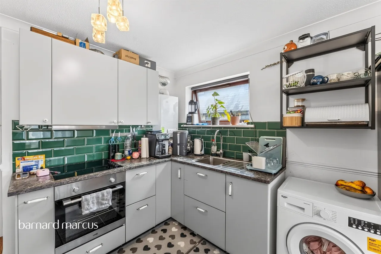 Grove Road, Mitcham, CR4, photo 14
