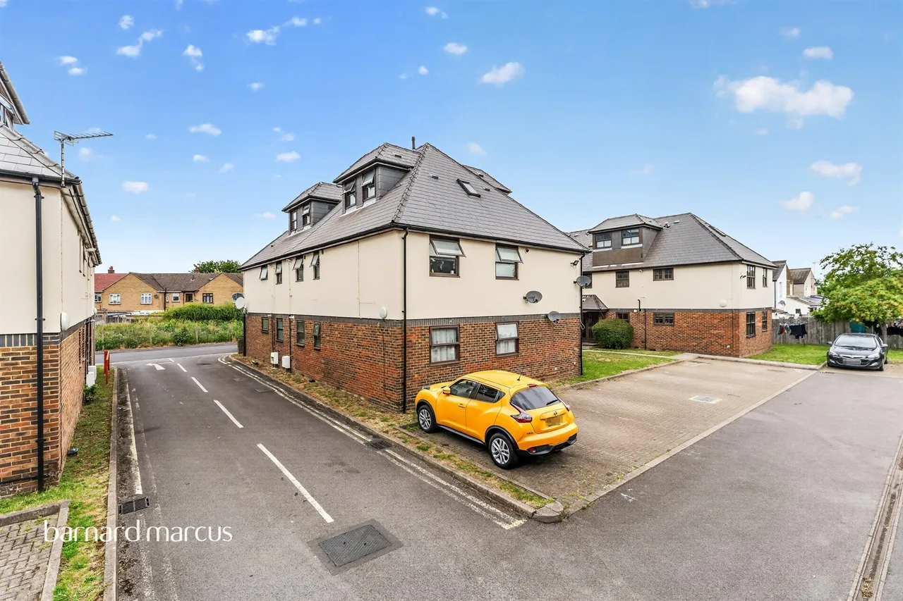 Grove Road, Mitcham, CR4, photo 4