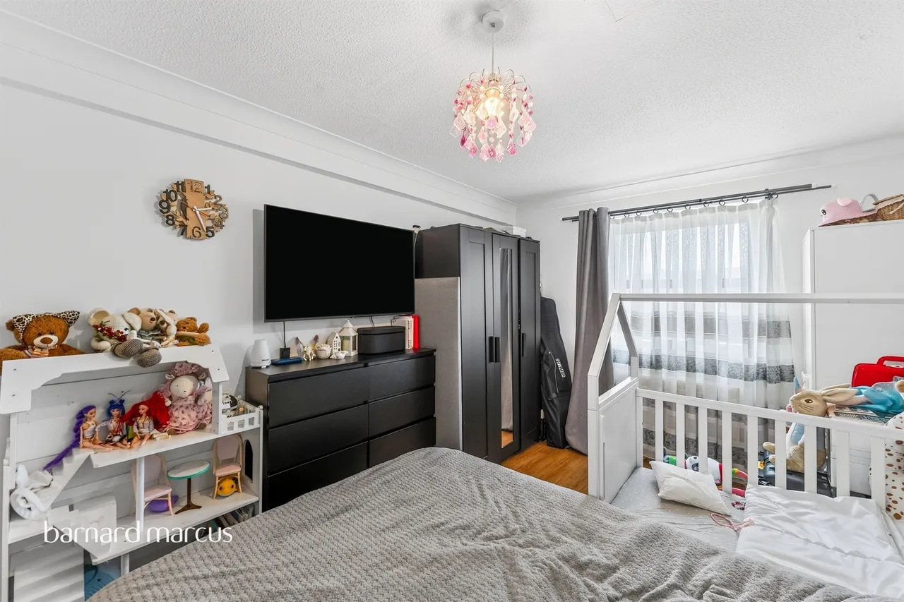Grove Road, Mitcham, CR4, photo 6