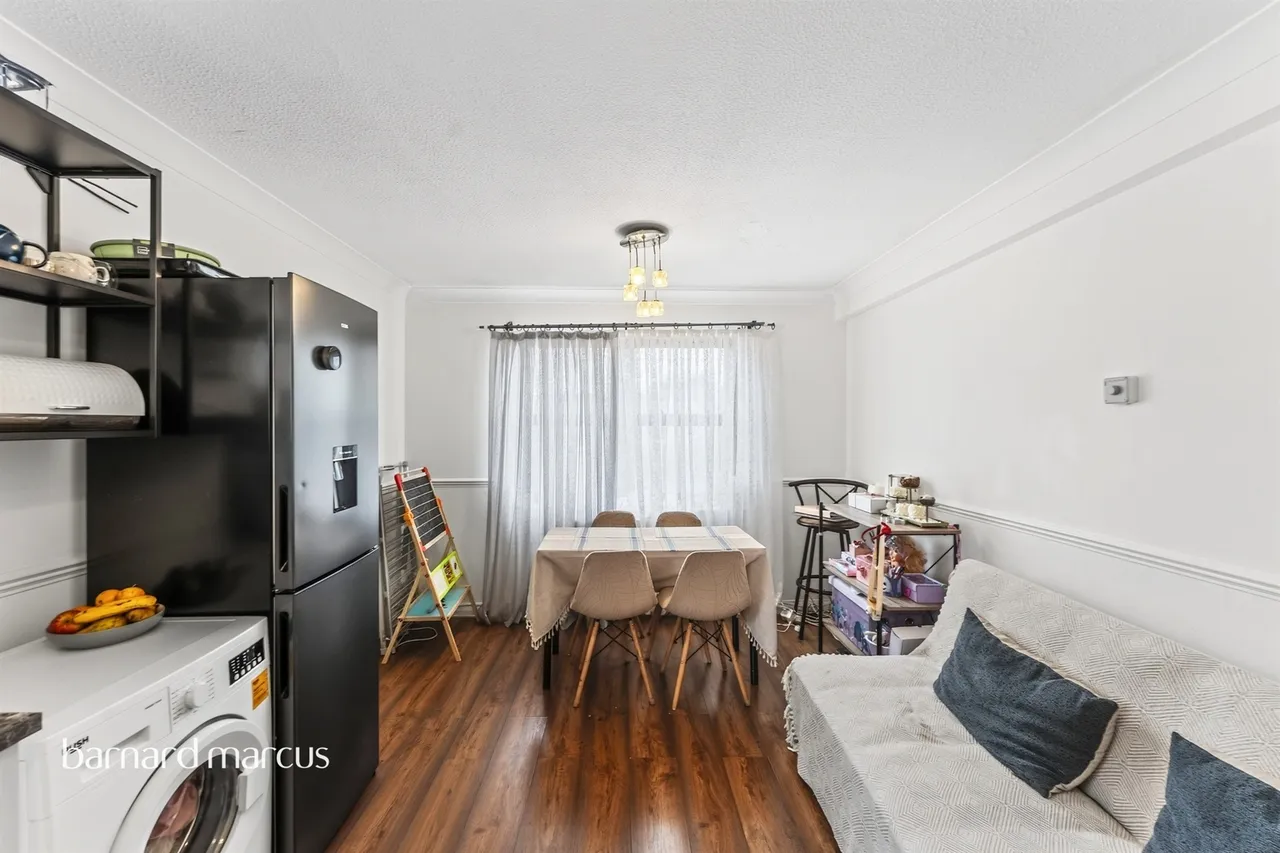 Grove Road, Mitcham, CR4, photo 10