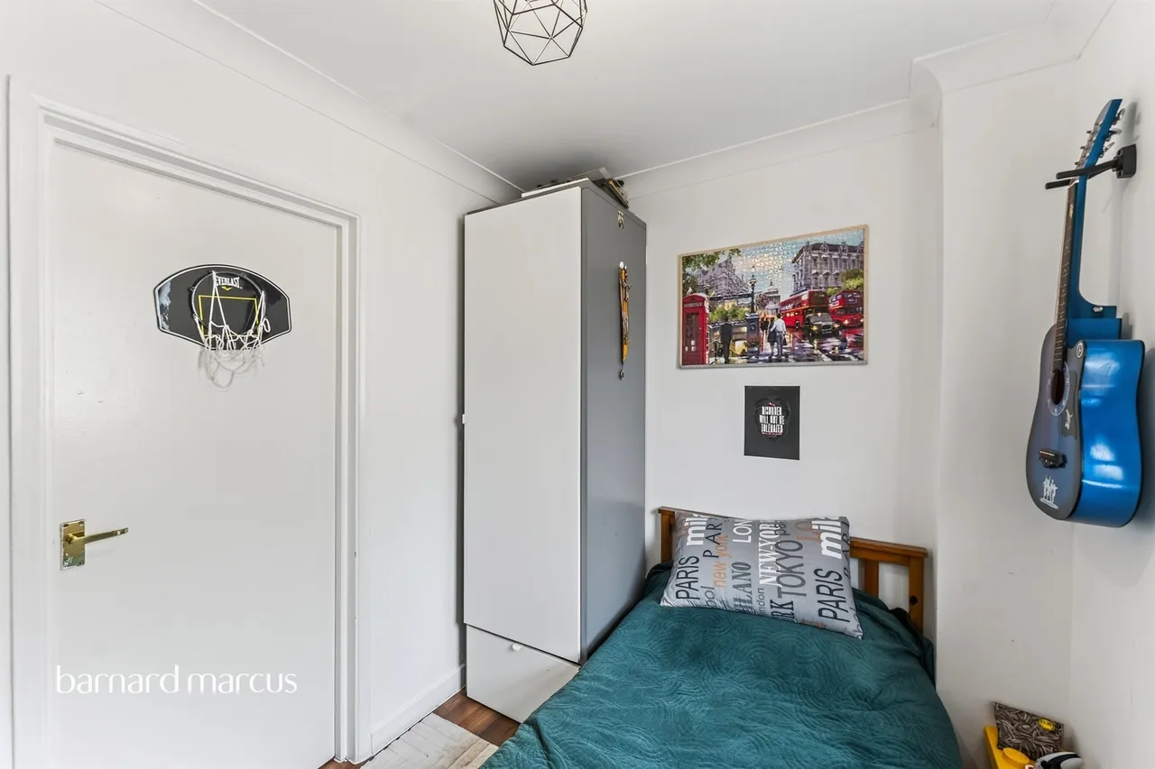 Grove Road, Mitcham, CR4, photo 8