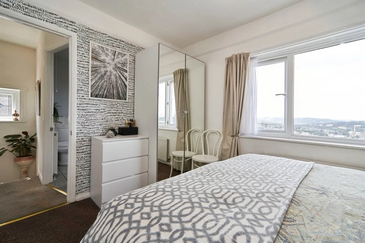Low Ash Drive, Wrose, Shipley, photo 9