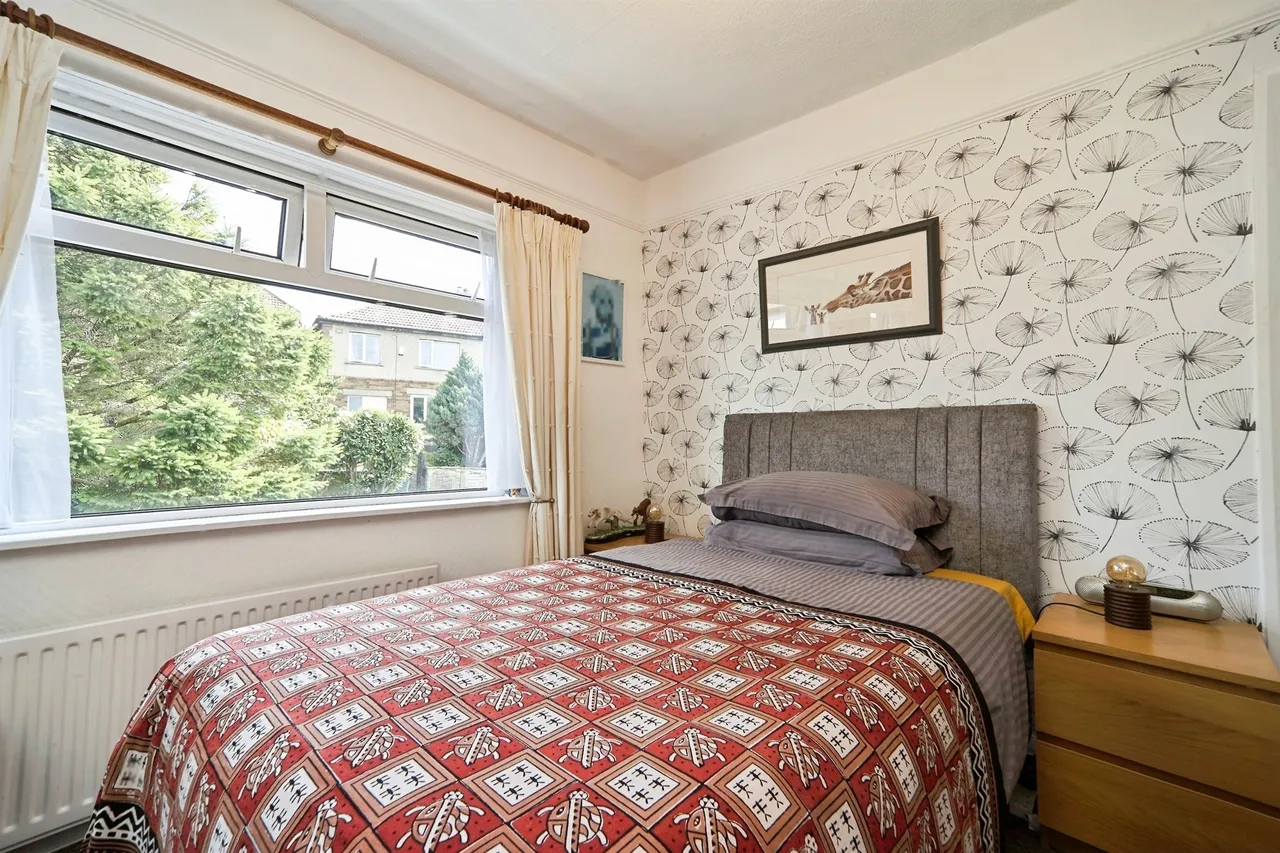 Low Ash Drive, Wrose, Shipley, photo 10