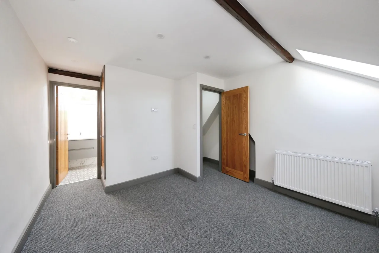 High Street, Mansfield, NG19, photo 18