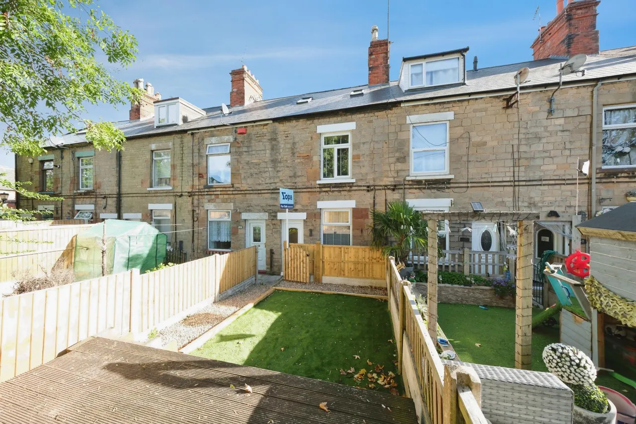 High Street, Mansfield, NG19, photo 24