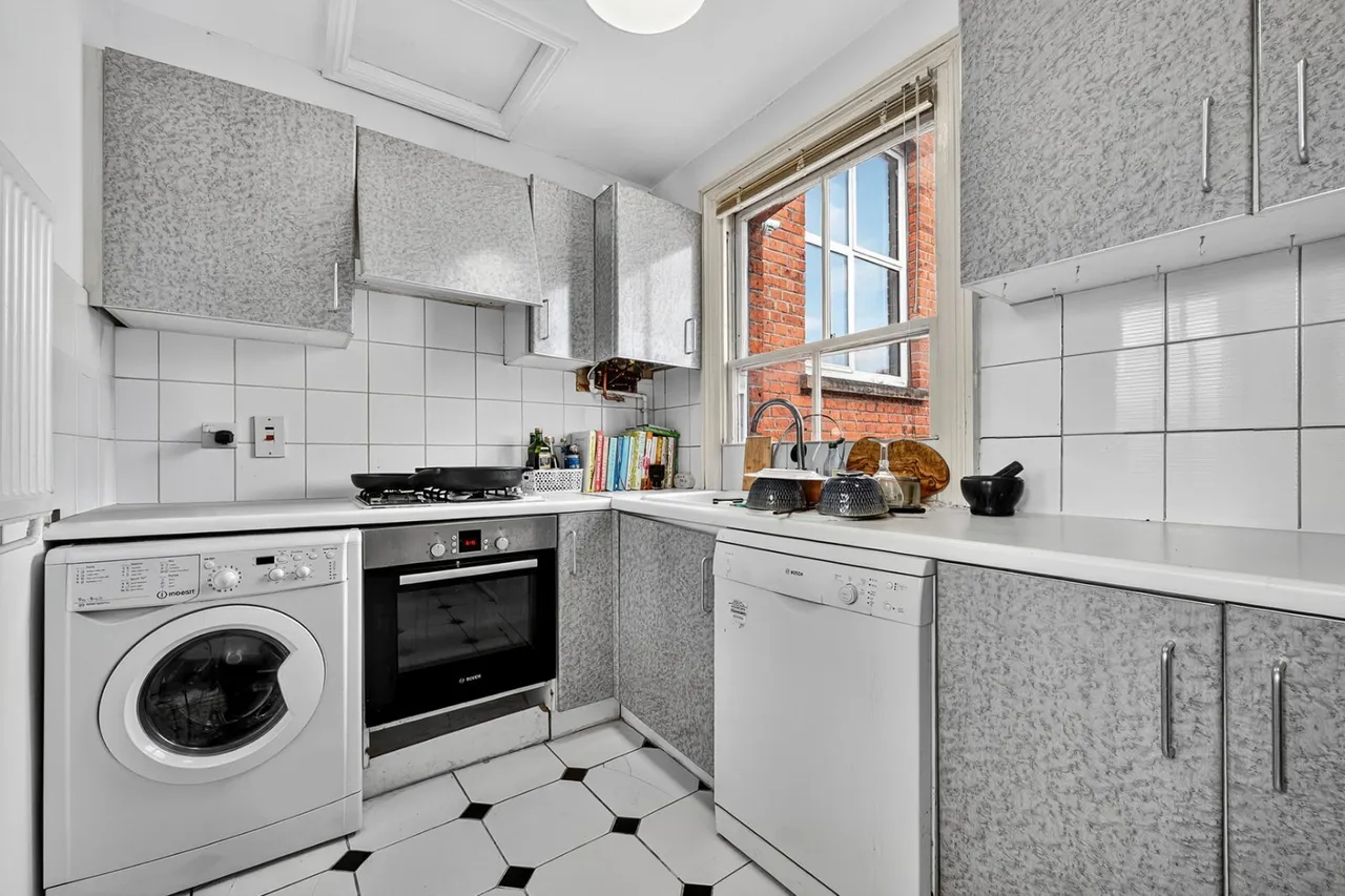 Rosslyn Hill, Hampstead Village, NW3, photo 4
