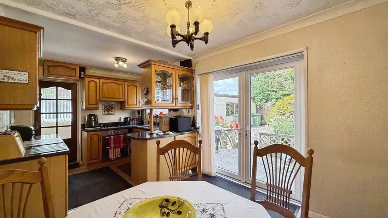 Beech Avenue, Warminster, photo 7