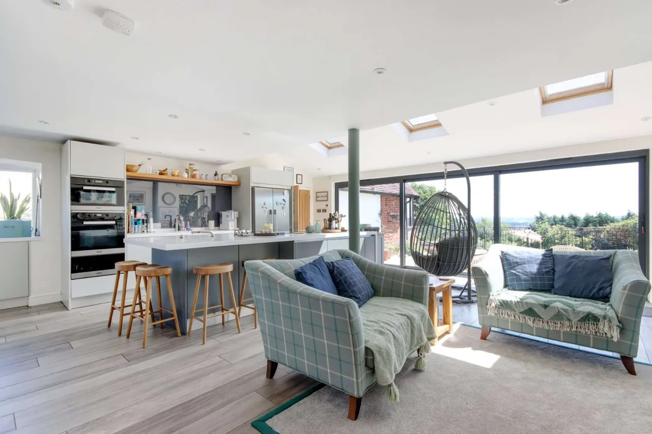 Chart Road, Sutton Valence, Maidstone, Kent, ME17 3AW, photo 8
