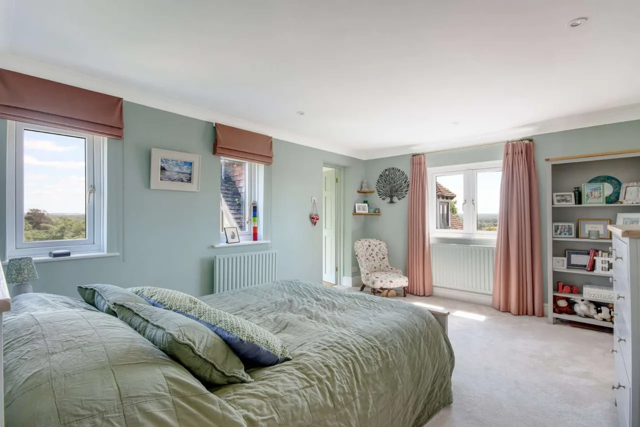 Chart Road, Sutton Valence, Maidstone, Kent, ME17 3AW, photo 10
