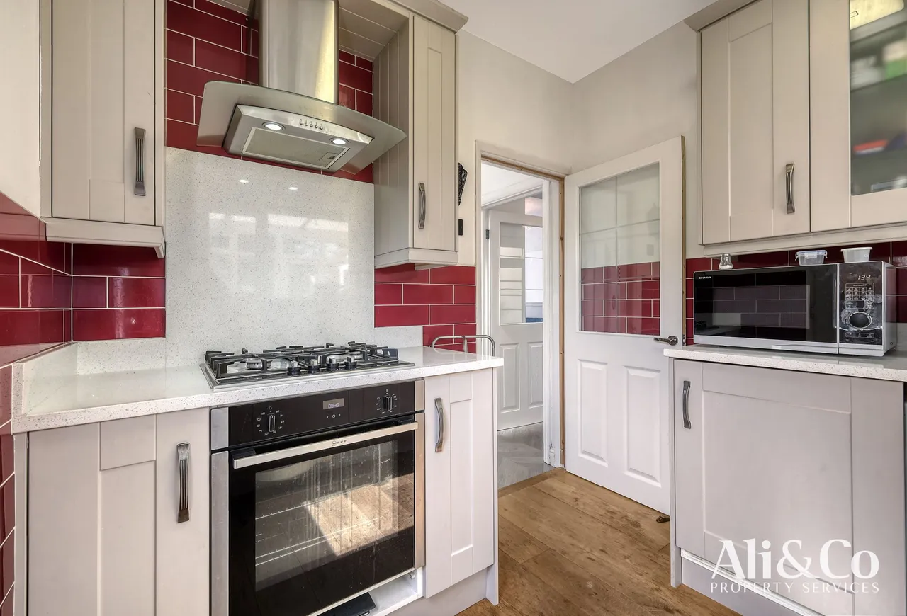 Fairway, Grays, Essex, RM16 2AD, photo 4