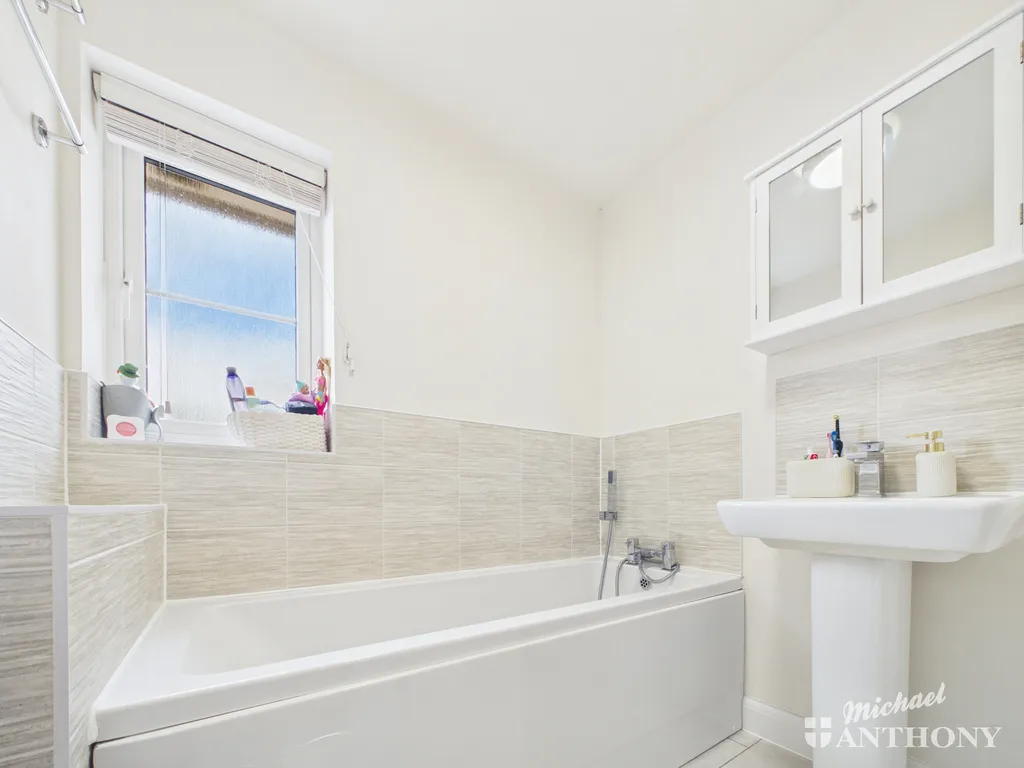 Wallis Drive, Leighton Buzzard, LU7 3GD, photo 10
