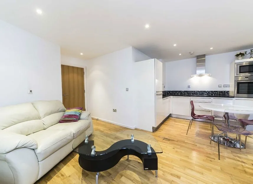 Millharbour, Canary Wharf, E14, photo 3