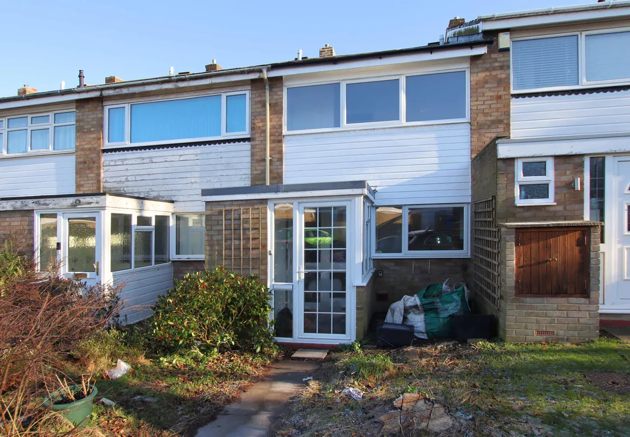 2 bed house to rent — Ferndown Avenue, Orpington, BR6 8DF