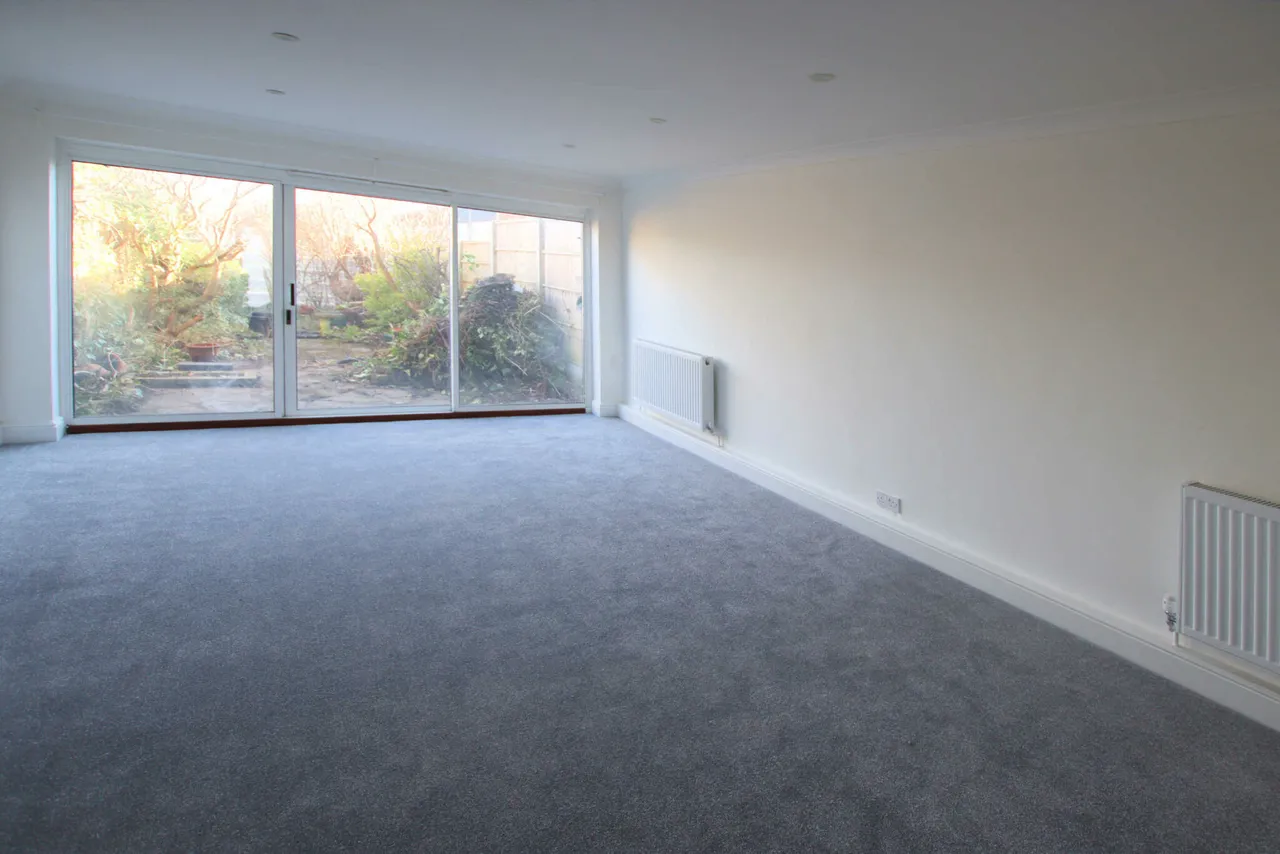 Ferndown Avenue, Orpington, BR6 8DF, photo 3