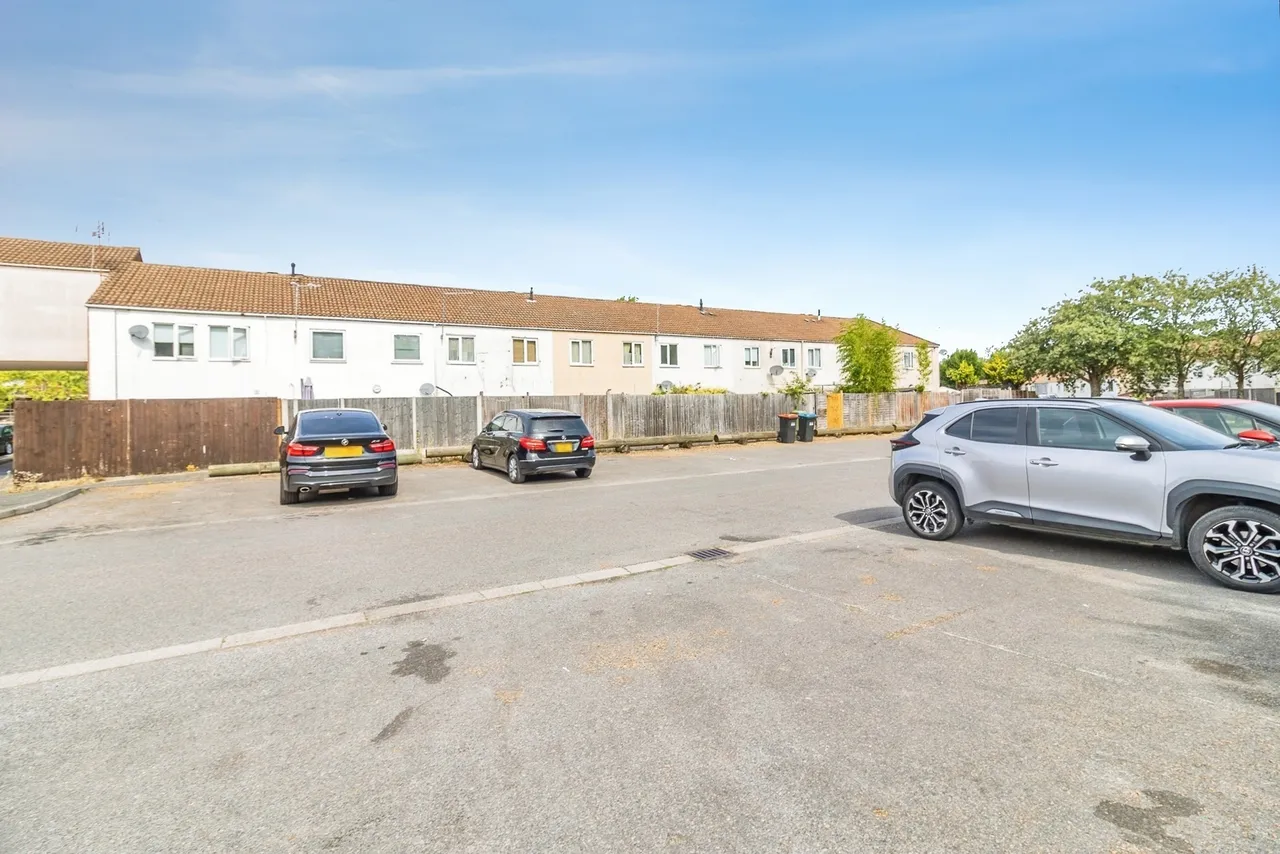 Walshs Manor, Stantonbury, Milton Keynes, Buckinghamshire, MK14, photo 17