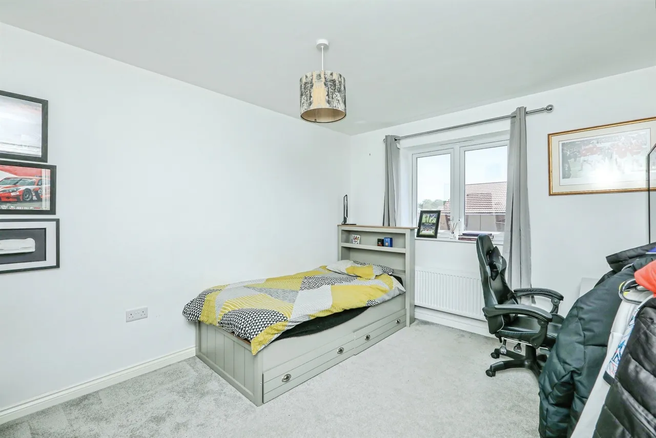 Butterfly Way, New Rossington, DN11, photo 14