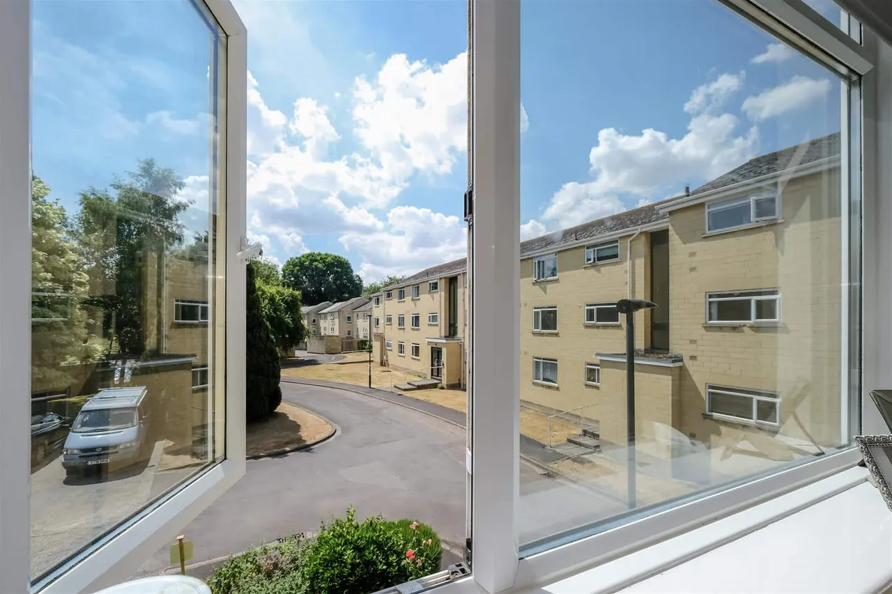 Forester Avenue, Bath, BA2, photo 9