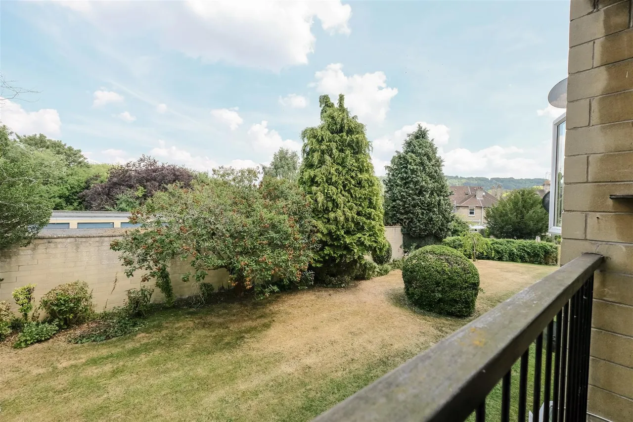 Forester Avenue, Bath, BA2, photo 10