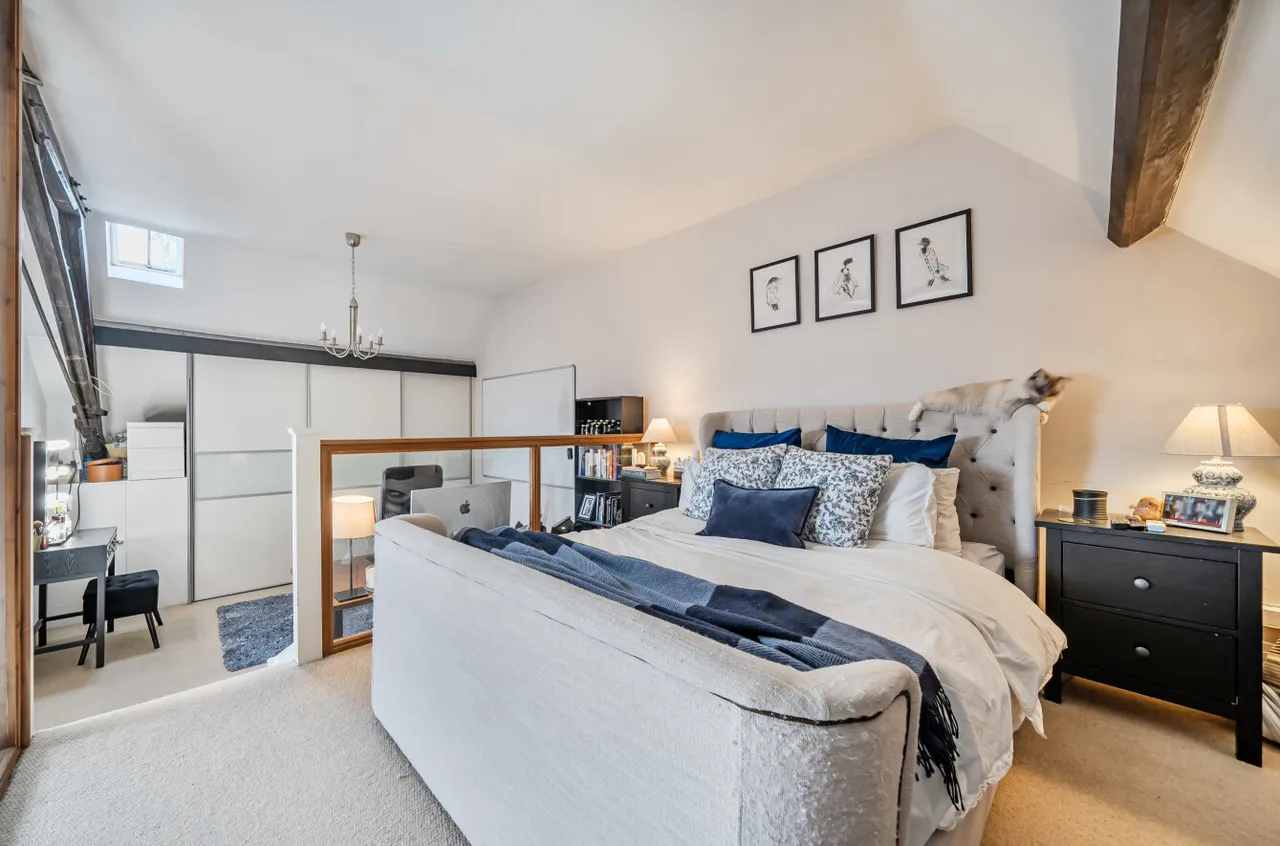 King Street, Odiham, Hook, Hampshire, RG29 1NJ, photo 6