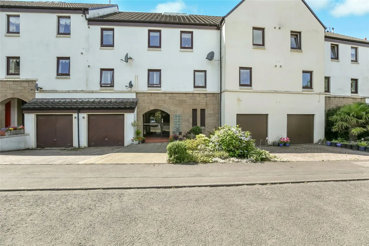 2 bed flat for sale — Bay Street, Fairlie, North Ayrshire, KA29