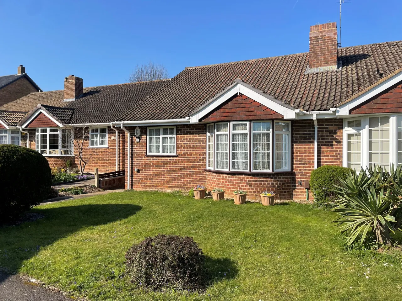 2 bed house for sale — Beverley Gardens, Cranbrook Drive, Maidenhead, Berkshire