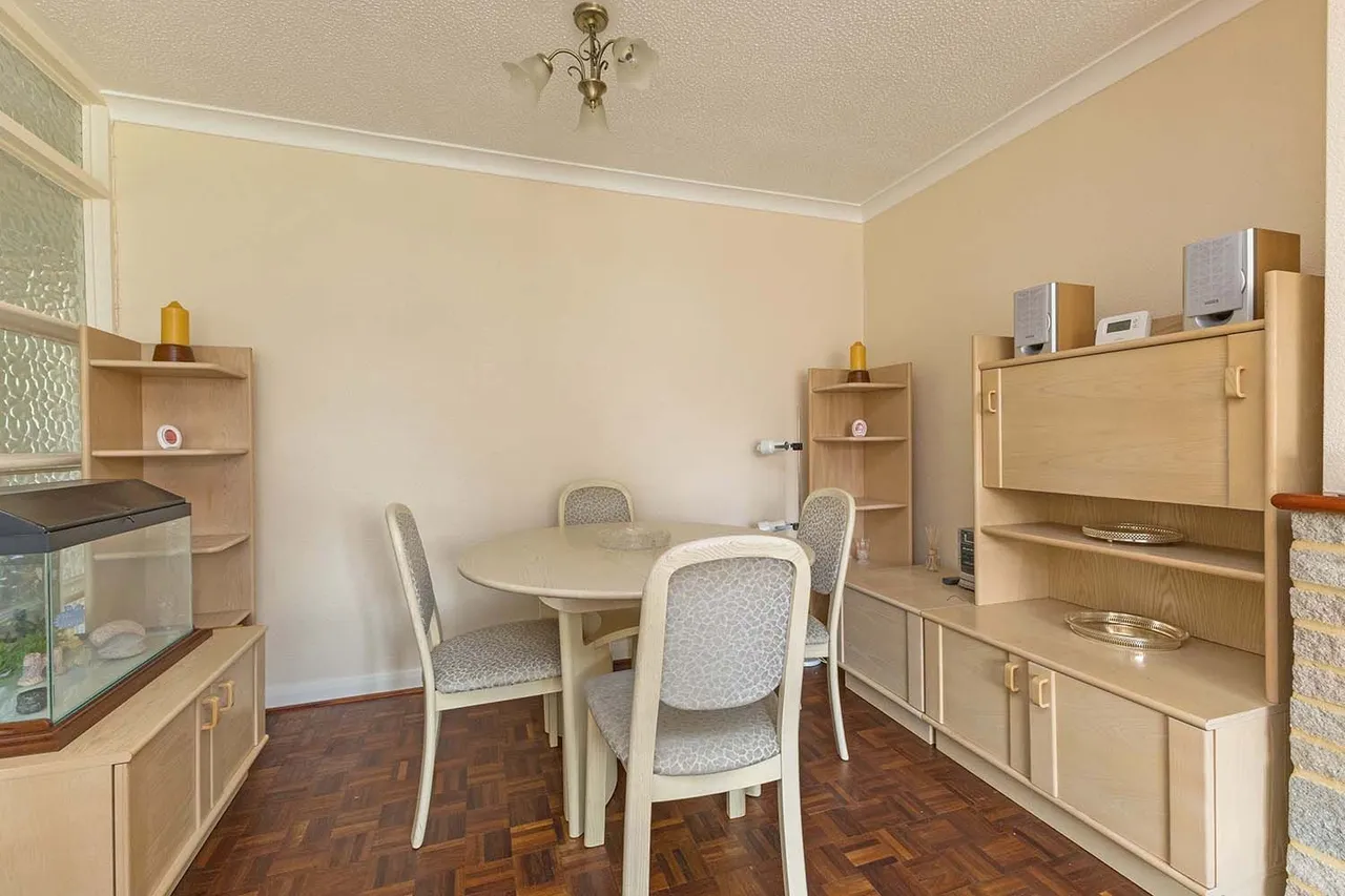 Beverley Gardens, Cranbrook Drive, Maidenhead, Berkshire, photo 7