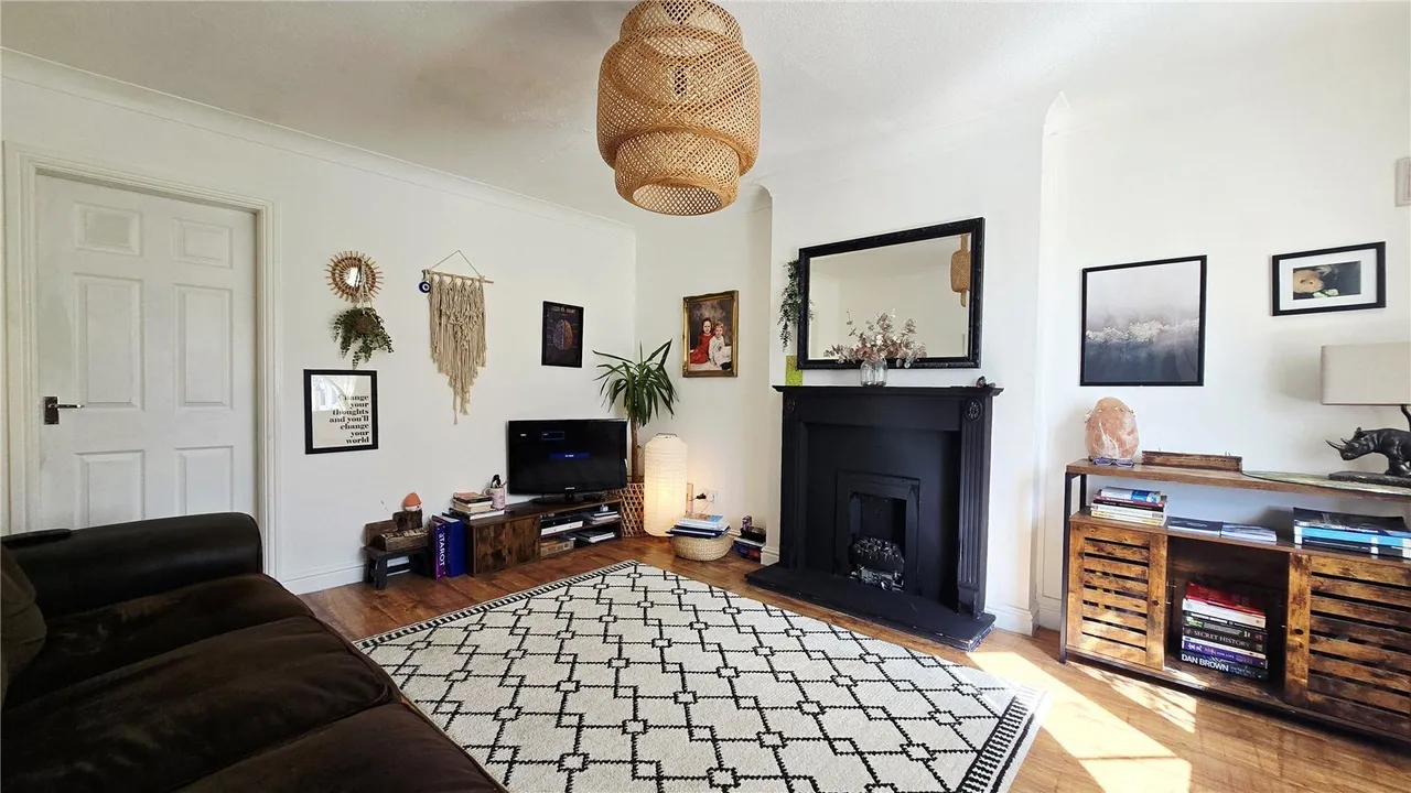 Garth Y Felin, Valley, LL65, photo 2