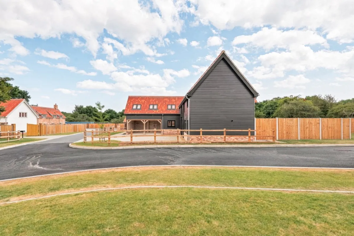 Nightingale Close, Knodishall, photo 36
