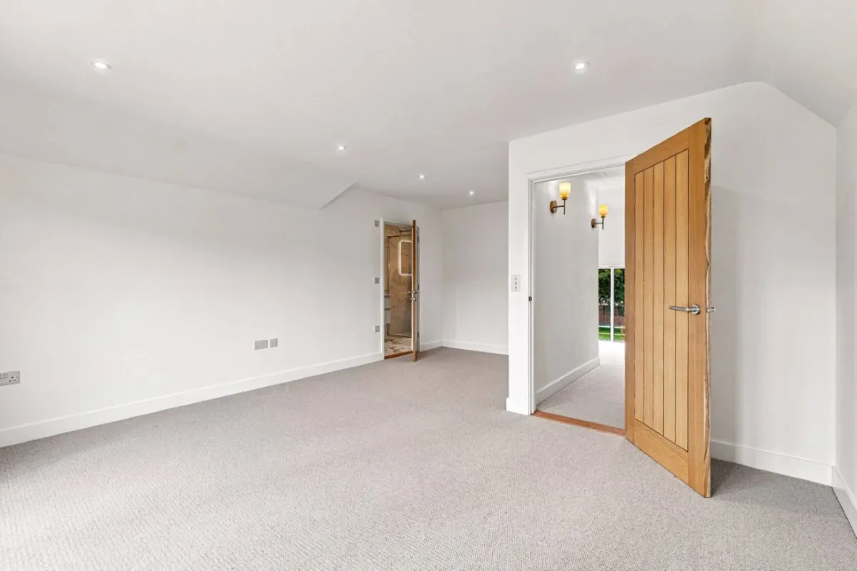 Nightingale Close, Knodishall, photo 23