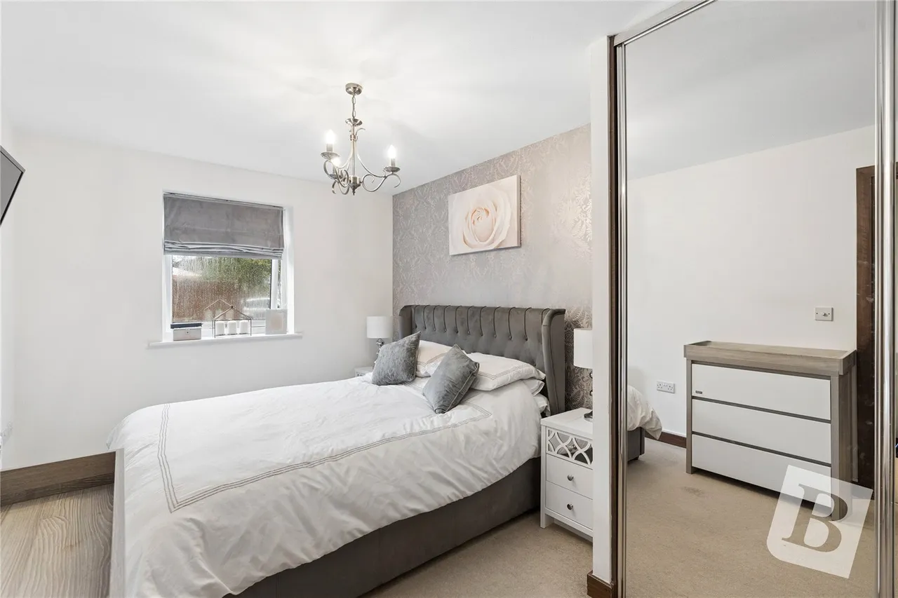 Front Lane, Upminster, RM14, photo 6