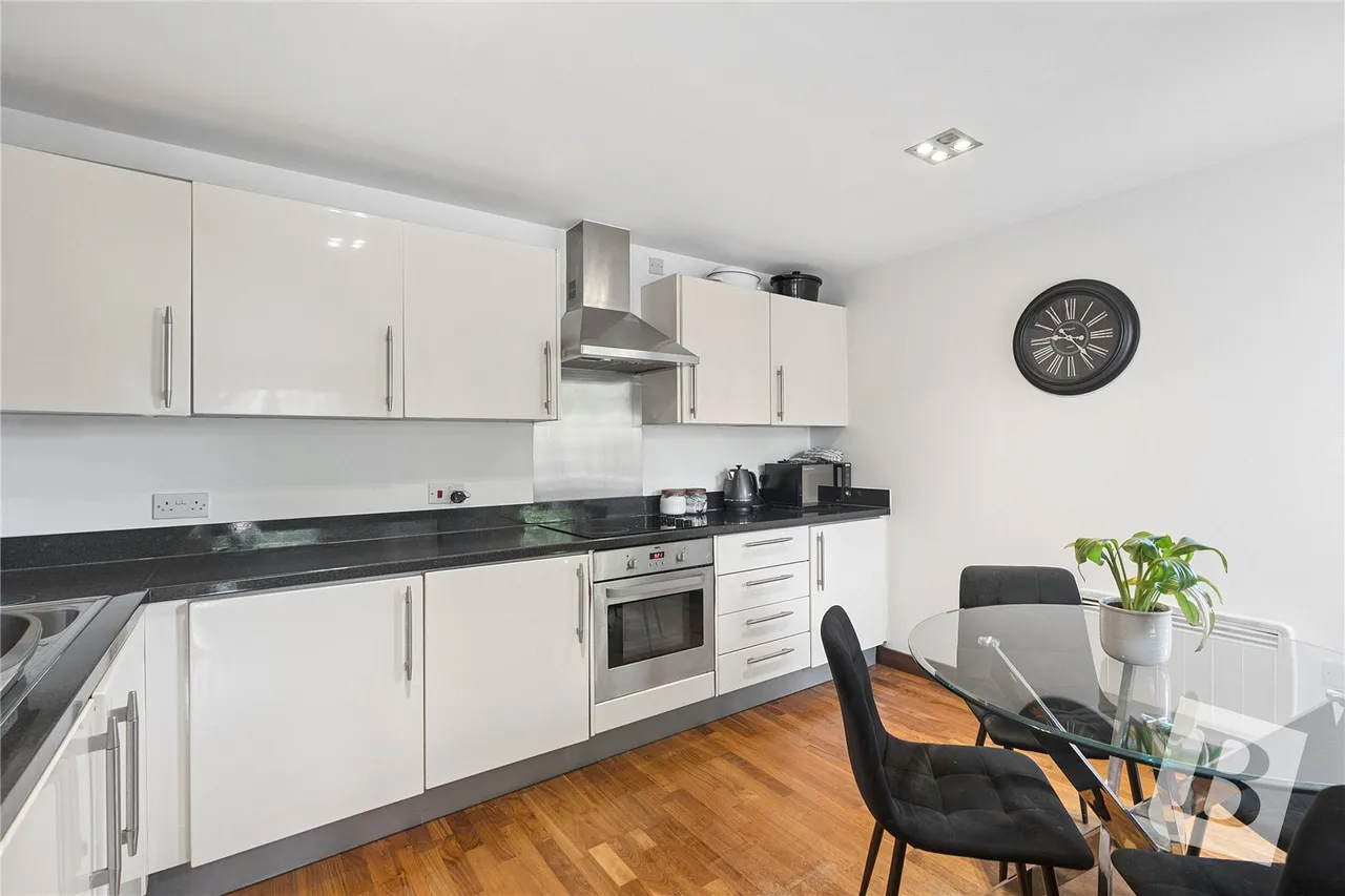 Front Lane, Upminster, RM14, photo 5