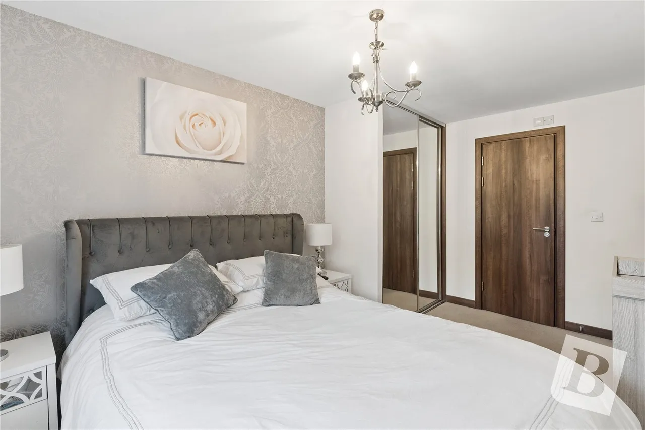 Front Lane, Upminster, RM14, photo 7