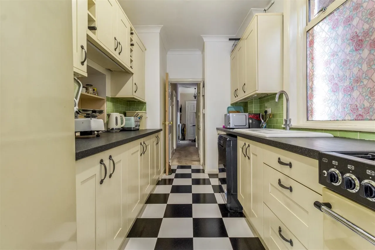 Bridge Road, Worthing, photo 7