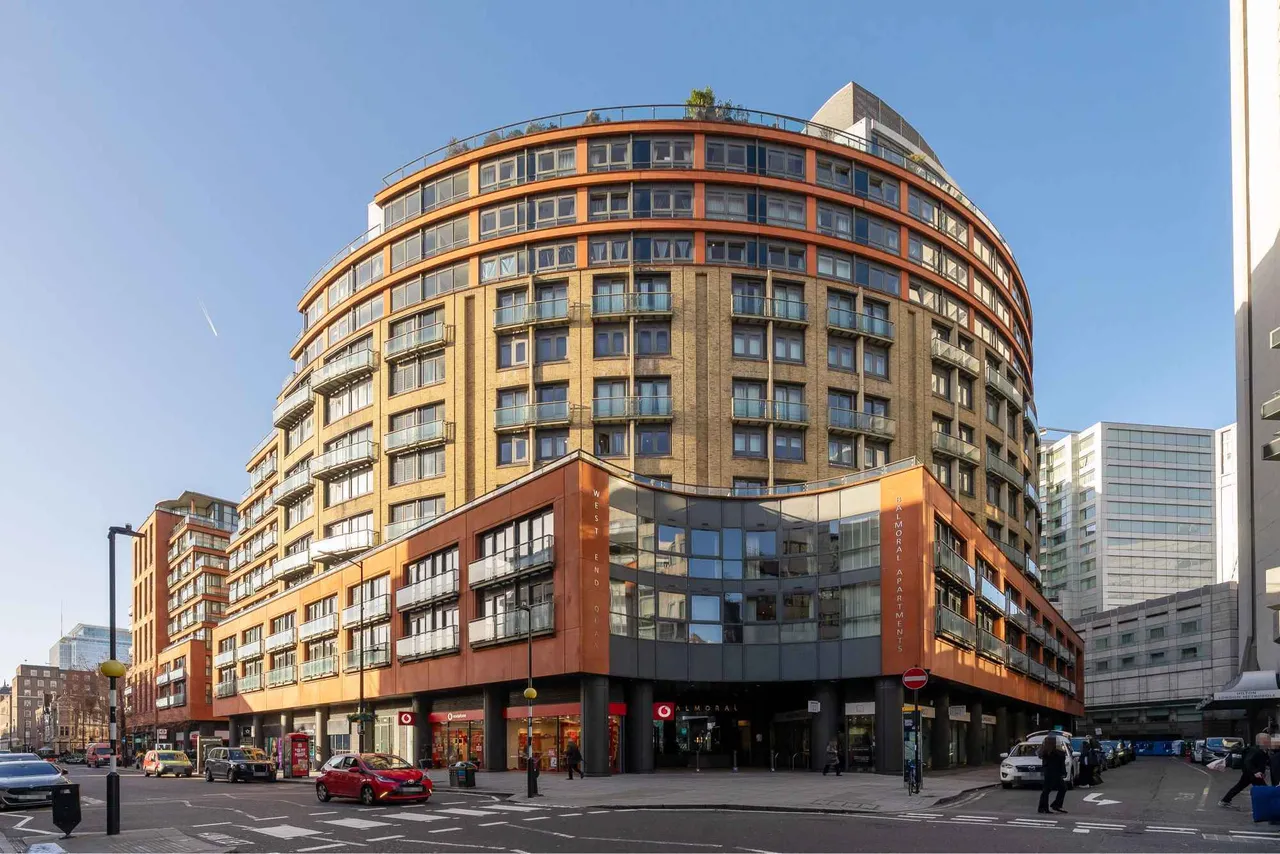 2 bed flat for sale, Praed Street, London, W2