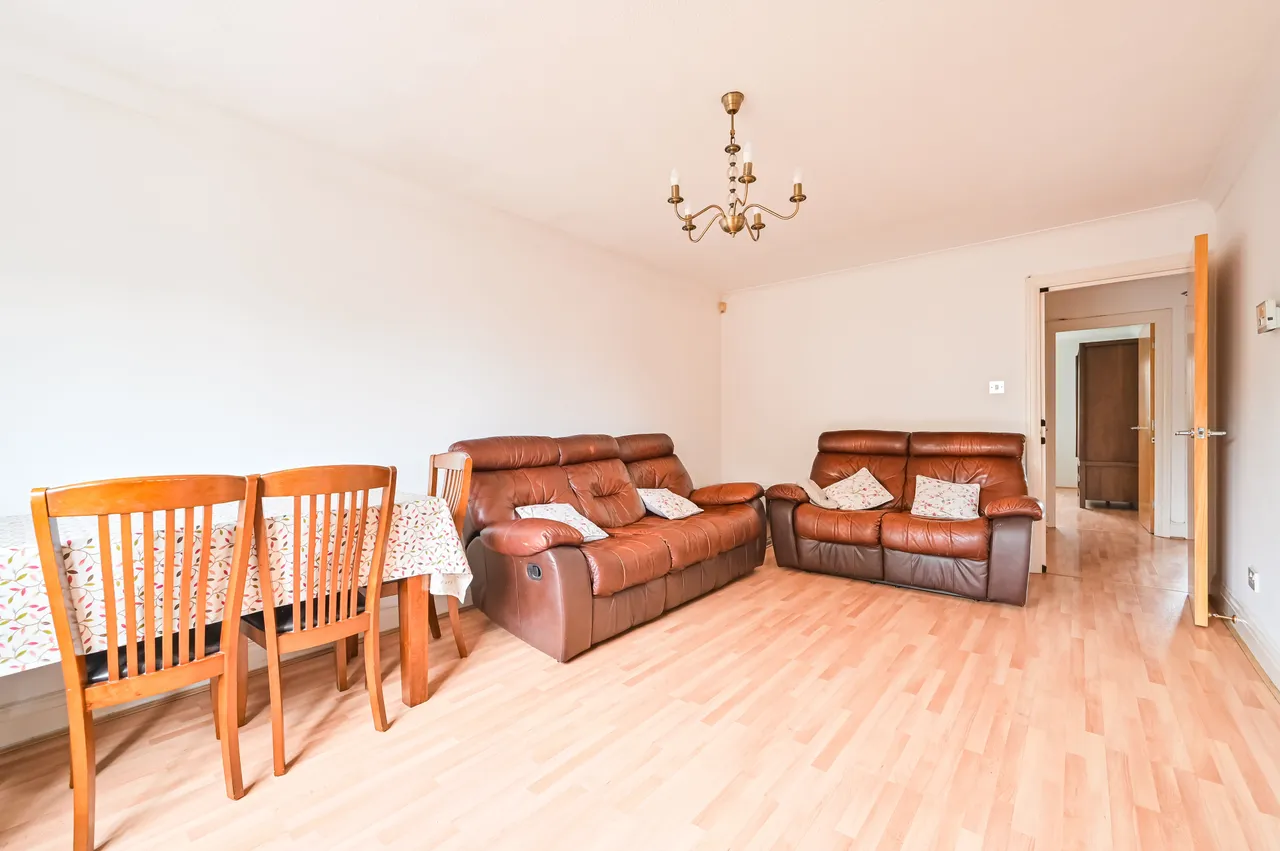 Flat 21 Compass Point, 5 Grenade Street, London, photo 11