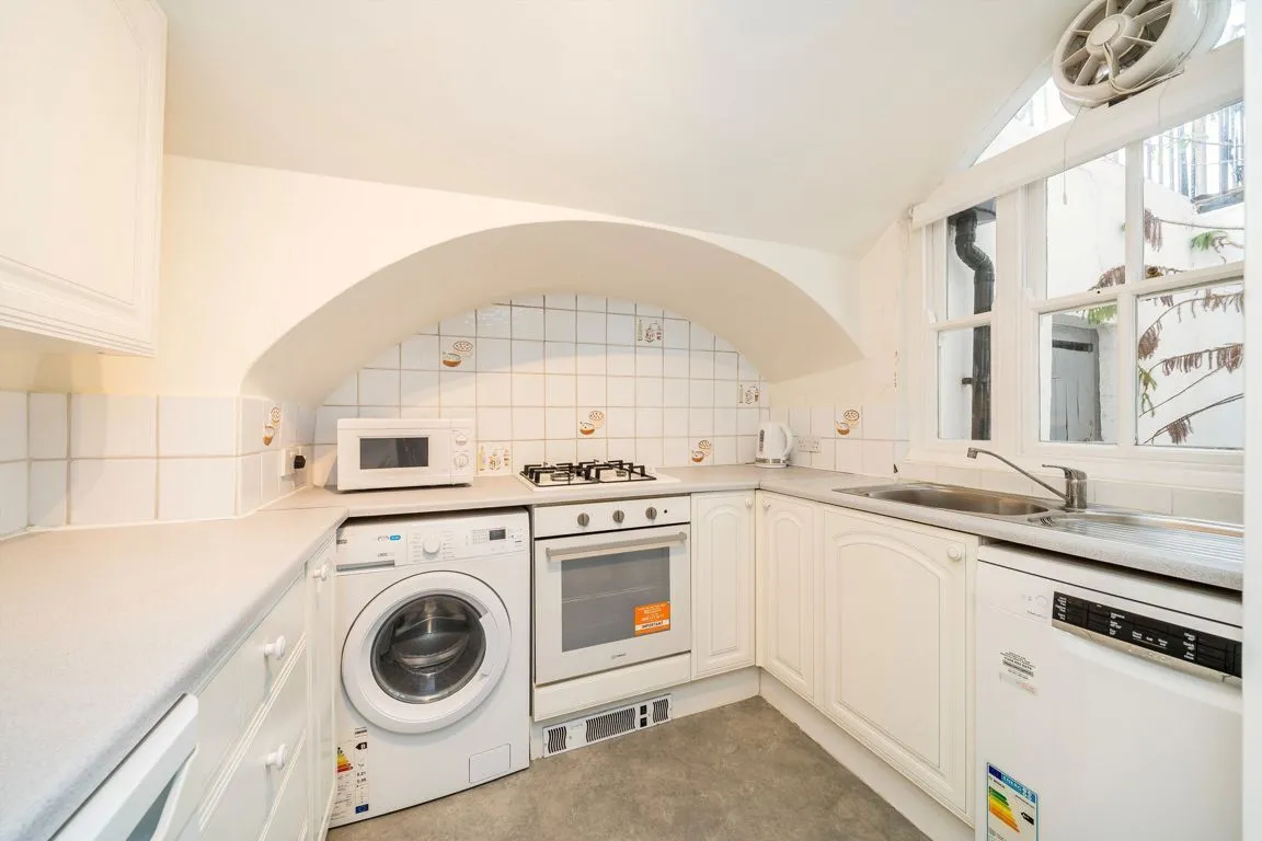Sutherland Street, Pimlico, SW1V, photo 3