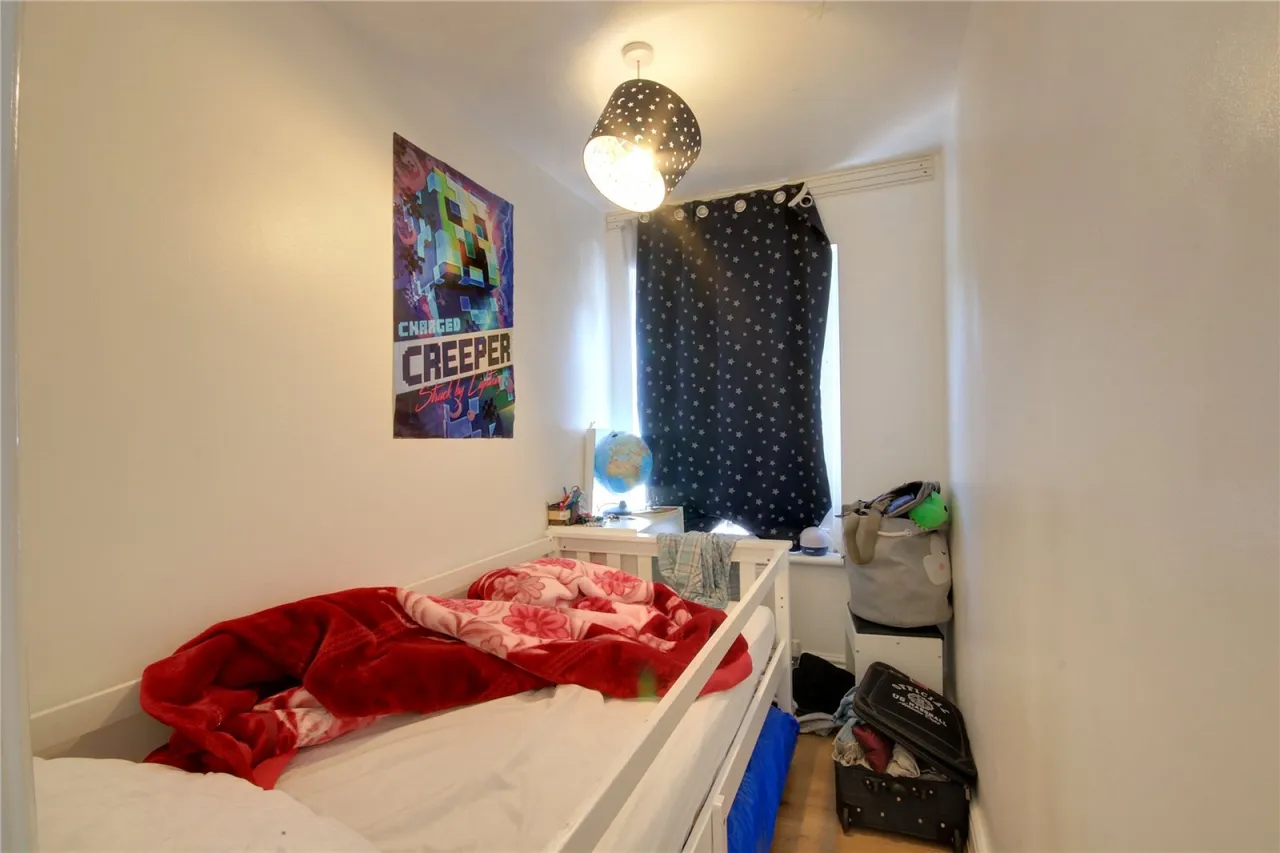 Warwick Road, Enfield, EN3, photo 15