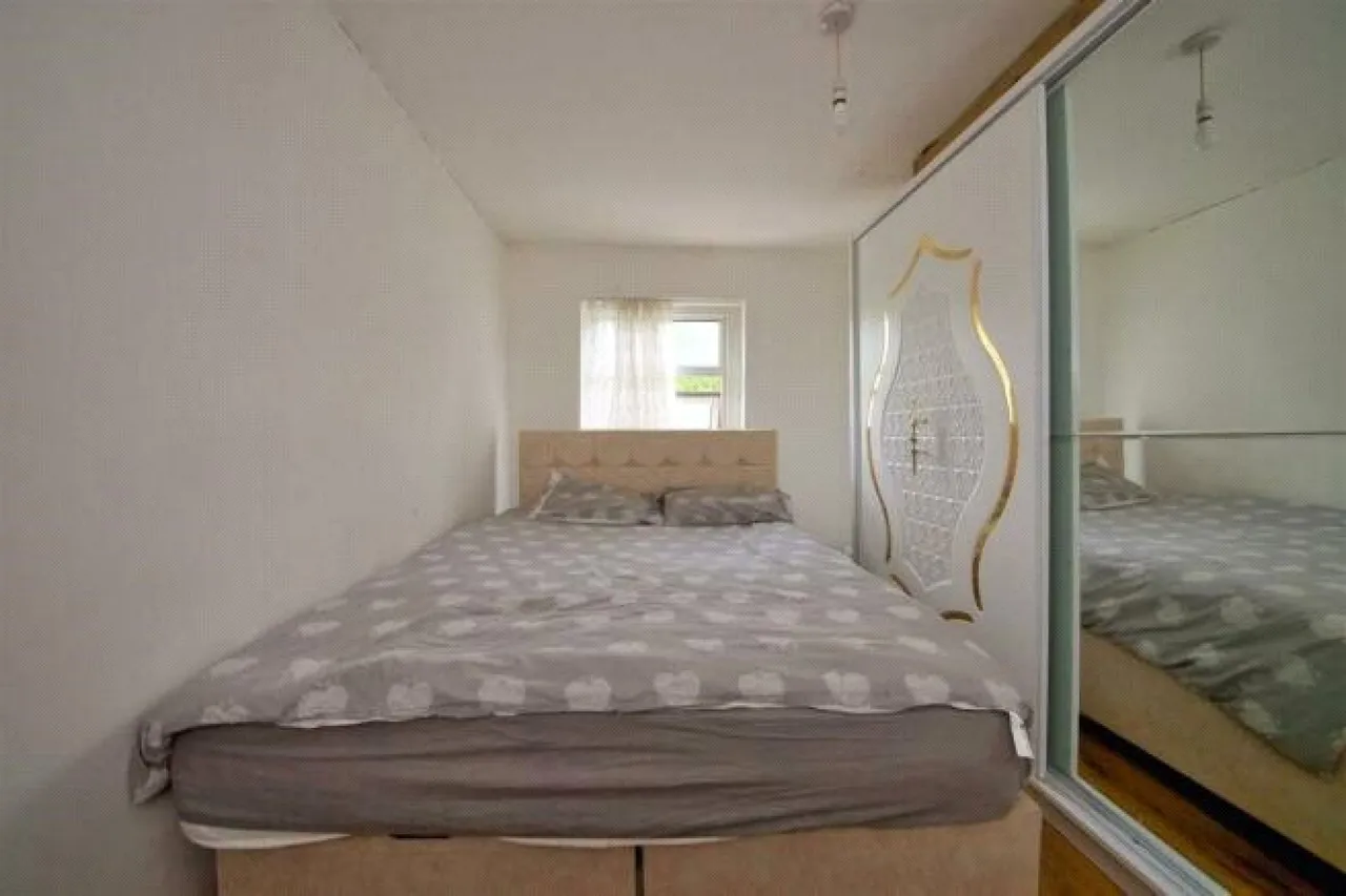 Warwick Road, Enfield, EN3, photo 11
