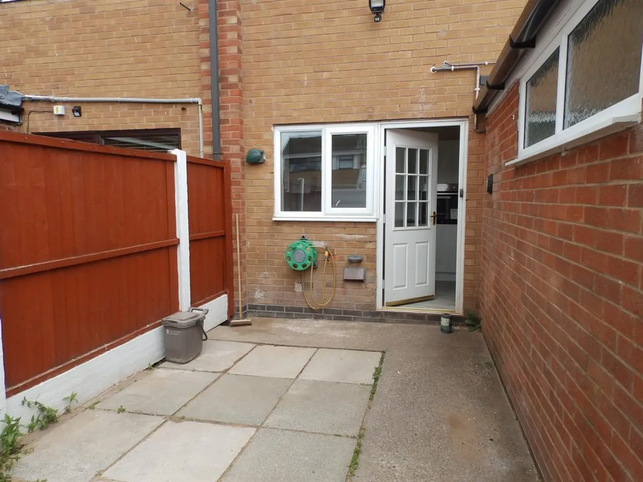 Capenhurst Lane, Ellesmere Port, CH65, photo 4